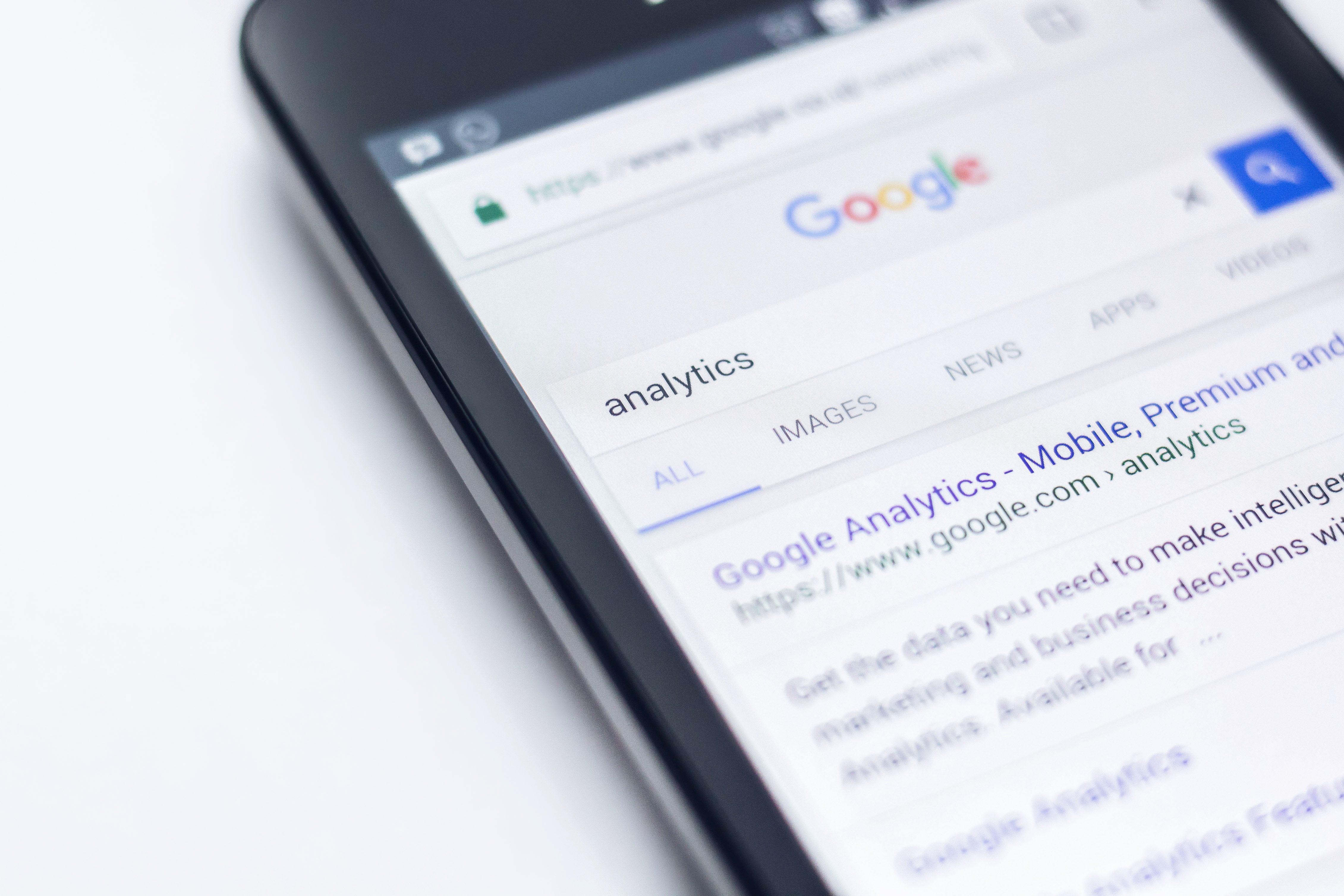 SEM vs SEO: Is SEO useless now? 